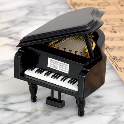 Grand Piano Music Box - Memories