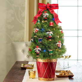 Nutcracker Decorated Spruce Tree | Breck's Gifts