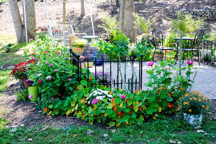 An ornamental bed and lunch break area